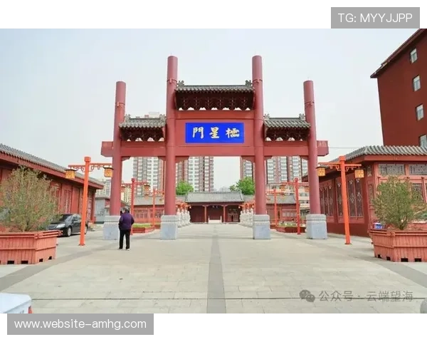 御匾名汇在中国传统建筑装饰中的独特表现与艺术特色